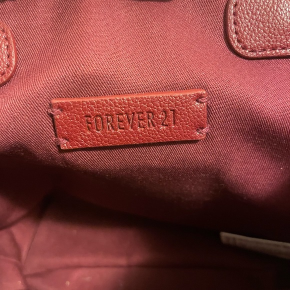 Forever 21 burgundy fabric backpack with drawstring - Picture 6 of 7